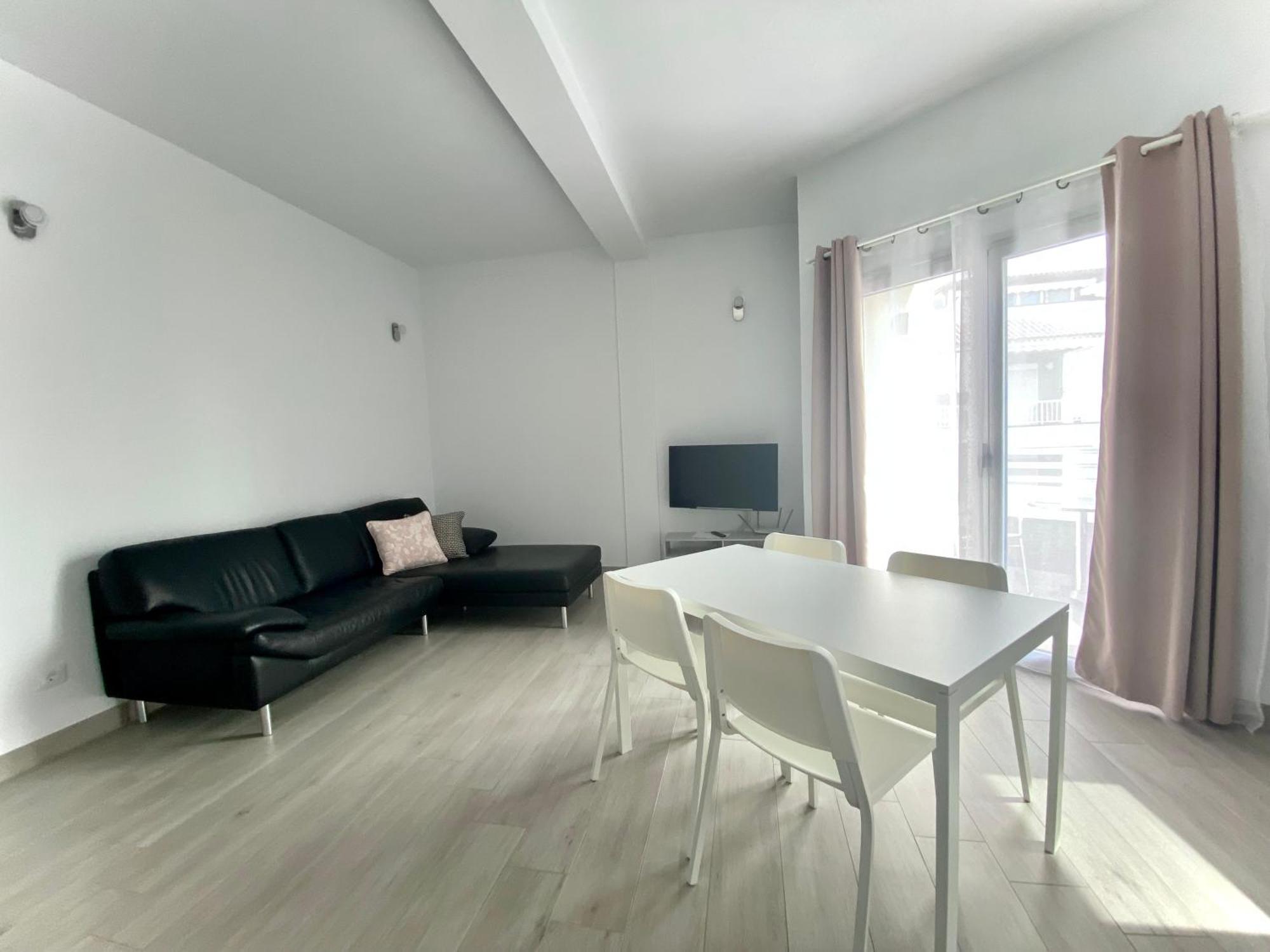 Casa Antonio - Apartamento Sol ปลายา เด ซานฮวน ภายนอก รูปภาพ